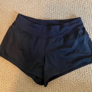 Lululmeon black shorts size 10